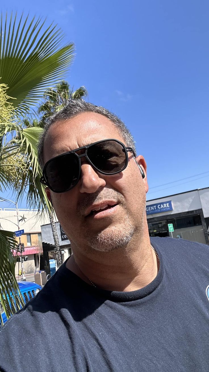 <strong>Carlos R. (Diseñador, Bogotá)</strong>